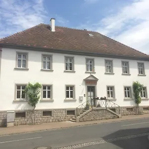 https://ferienwohnungen-im-schul-rathhaus-obervolkach.com-bavaria.com