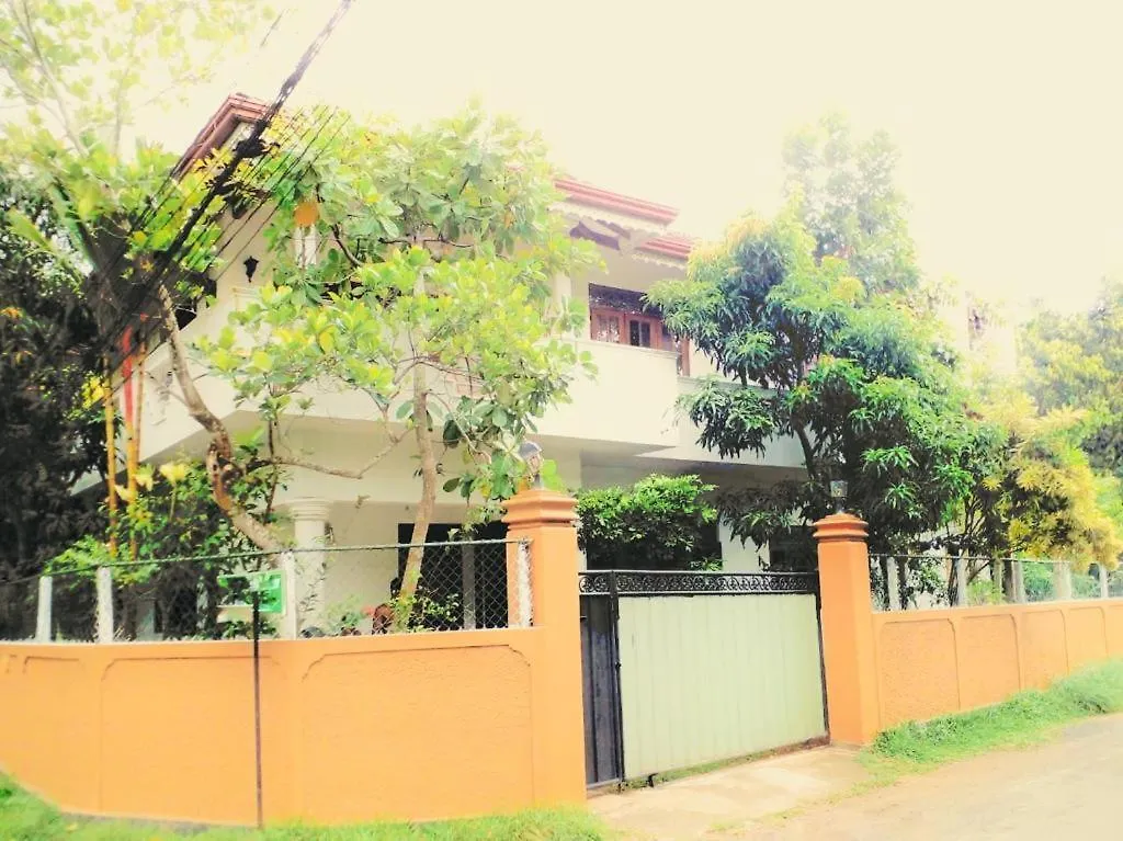 The Tourist Balcony Apartment Negombo 0*,  Sri Lanka