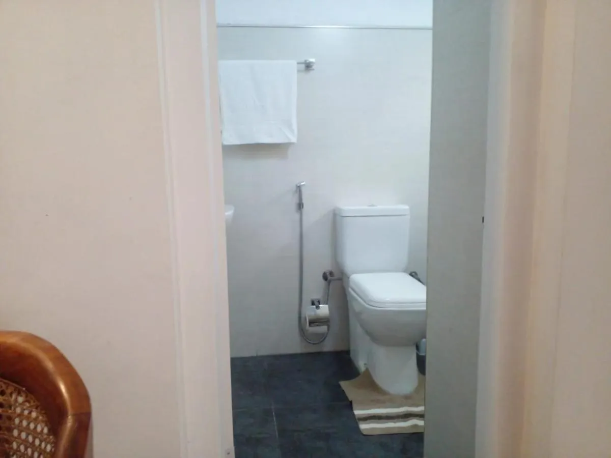 The Tourist Balcony Apartment Negombo