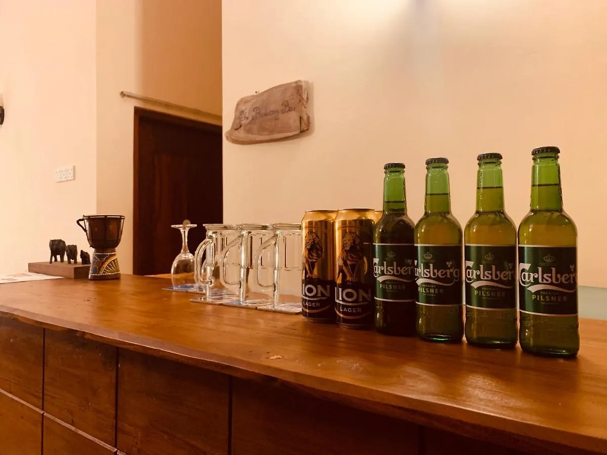 The Tourist Balcony Apartment Negombo Homestay